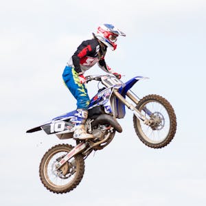 اشتراك أبو 10 منافذ