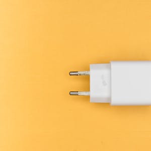 فيوز شواحن زجاجي