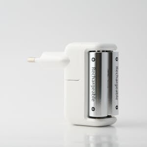 بطاريات قلم ابيض