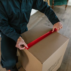 لصقة كراتين 200 يارده