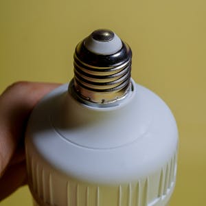 لمبة تورش طاقة 7 وات قلويز