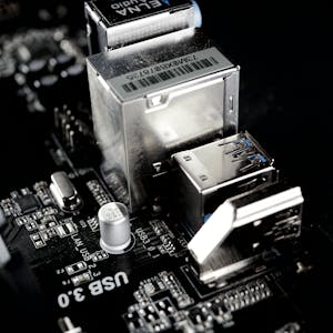 مثلوث ثلاثي A16