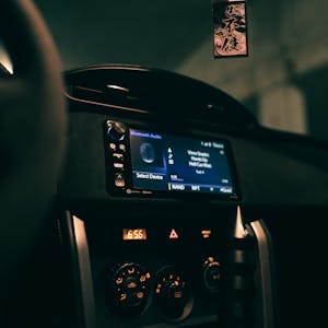 مشغل بلوتوث سيارة الشحن السريع جدا ابو تحكم A177