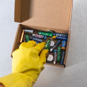 بطارية انس كبير UL50